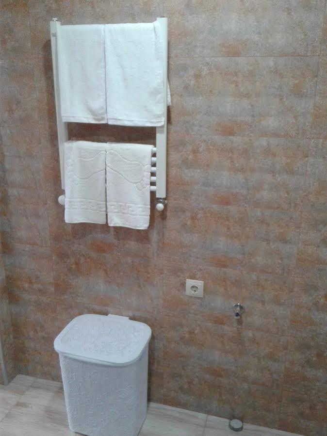 Senator Hotel Tiflis Dış mekan fotoğraf