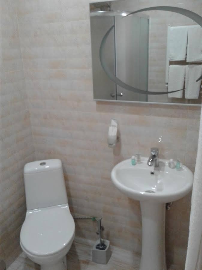 Senator Hotel Tiflis Dış mekan fotoğraf