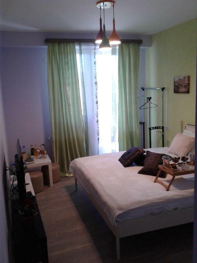 Senator Hotel Tiflis Dış mekan fotoğraf