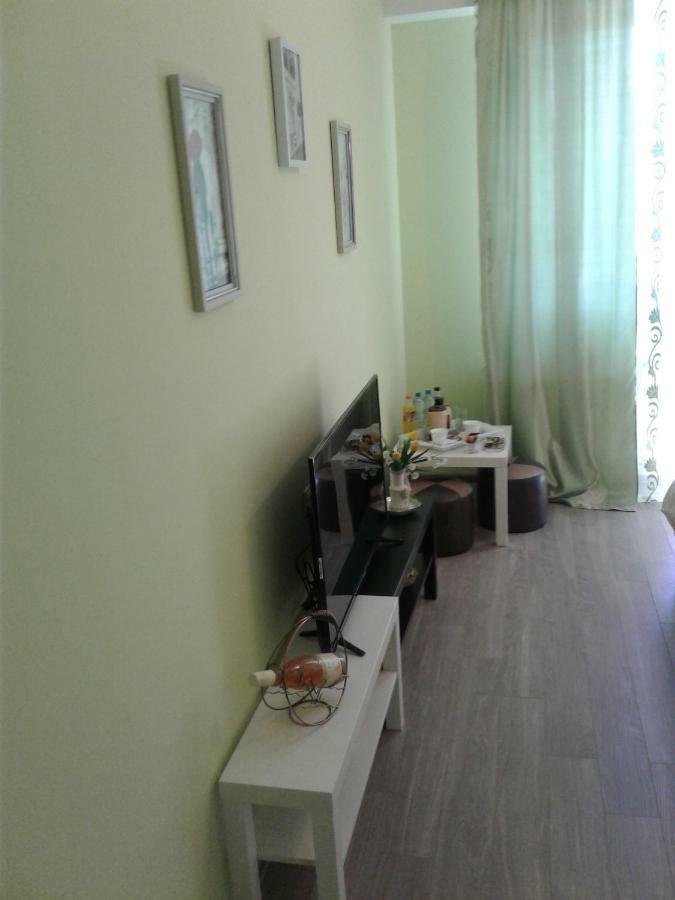 Senator Hotel Tiflis Dış mekan fotoğraf