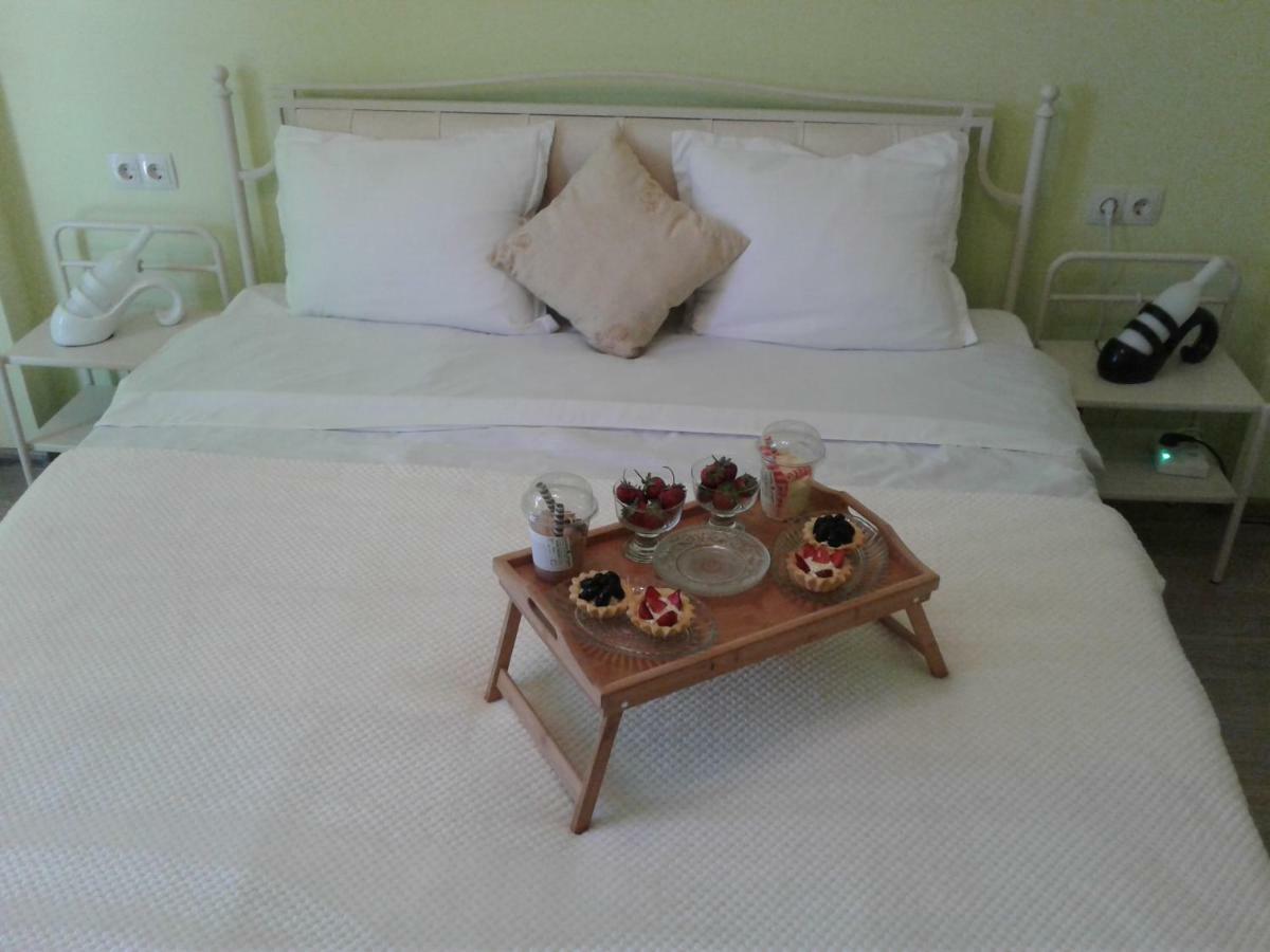 Senator Hotel Tiflis Dış mekan fotoğraf