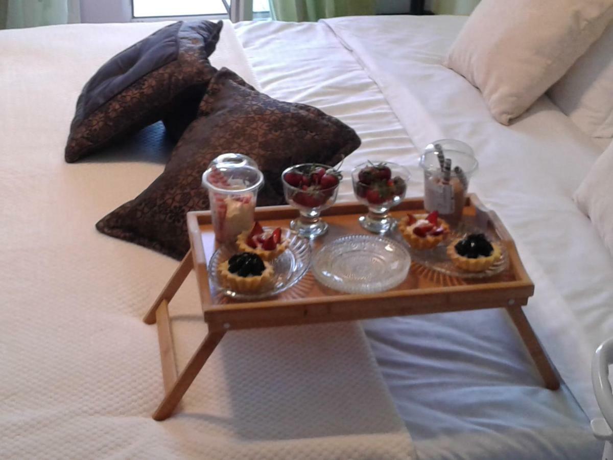 Senator Hotel Tiflis Dış mekan fotoğraf